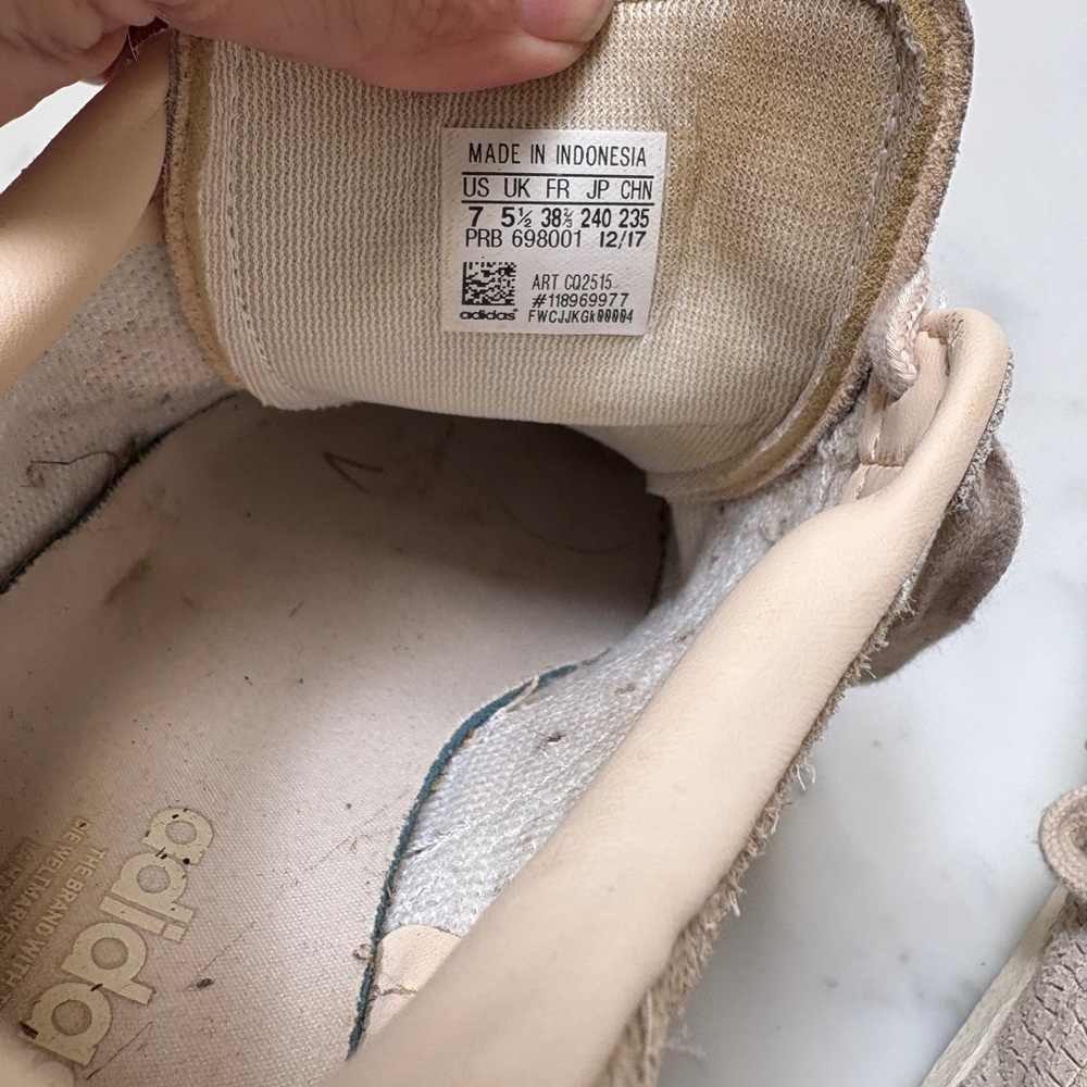 Adidas Cream Embossed snake Shelltoes - Picture 5 of 6